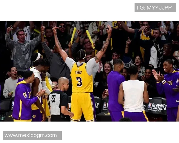 快船主场大胜灰熊，率先晋级西部半决赛